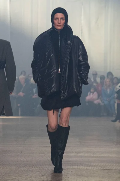 Look 42